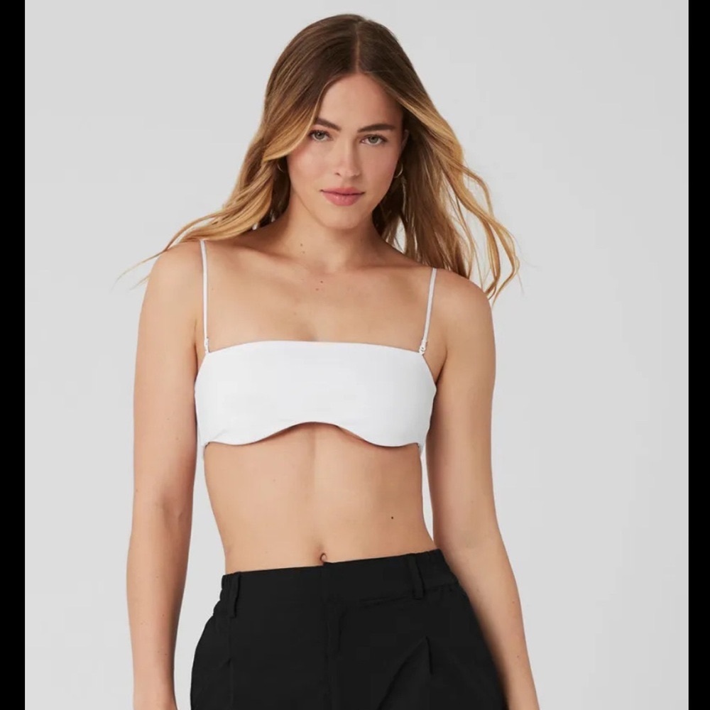 Alo yoga Airbrush Socialite Bandeau SOLD OUT white